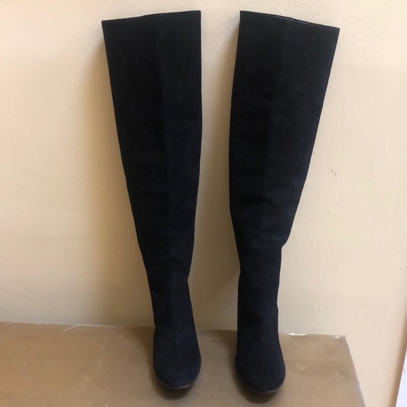 Gucci Shoes - Gucci Women’s Authentic Black  Knee High Suede Leather Block Heel Boots Size 10B